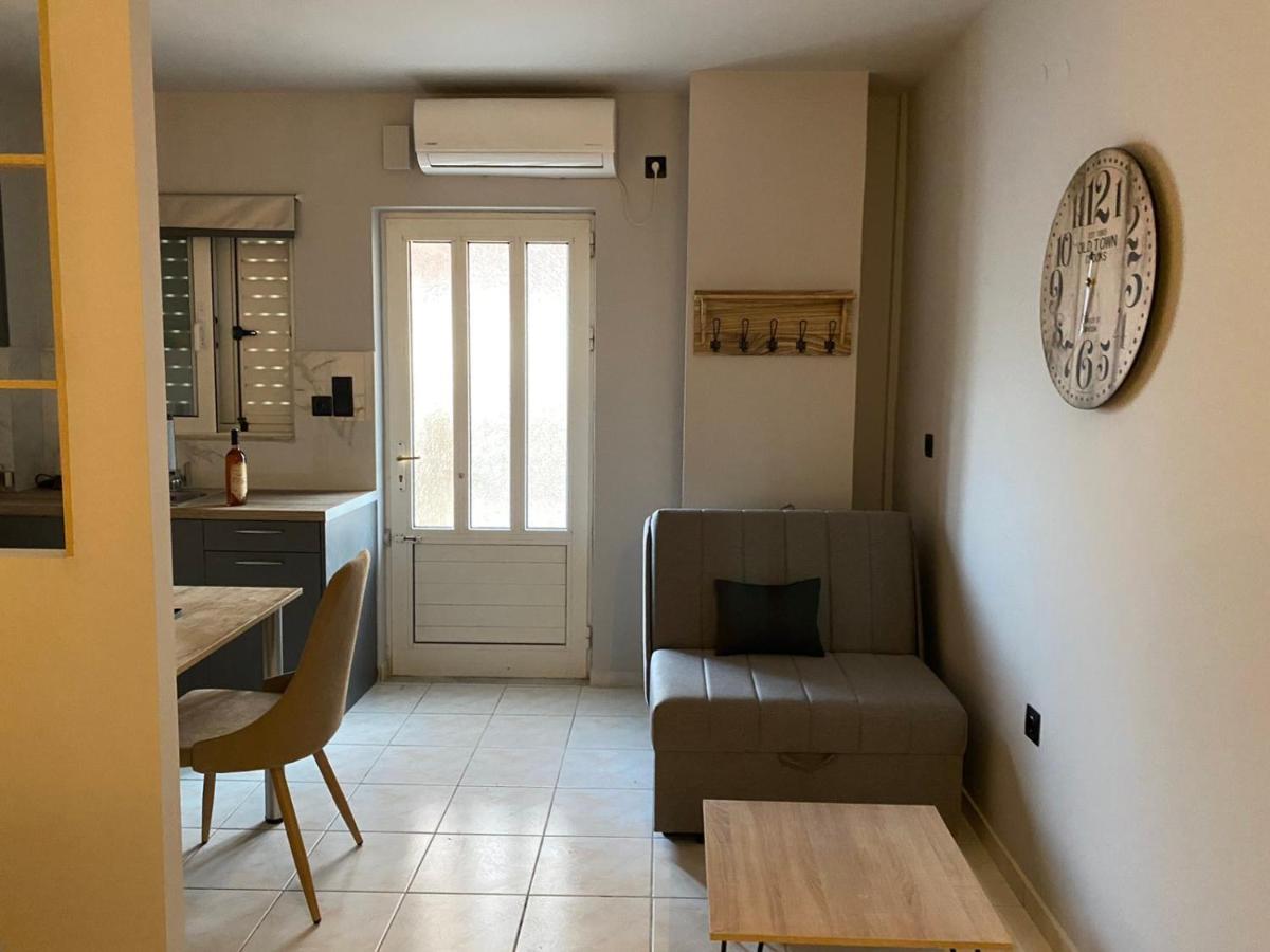 Apartamento Downtown Corner Kalamata Exterior foto